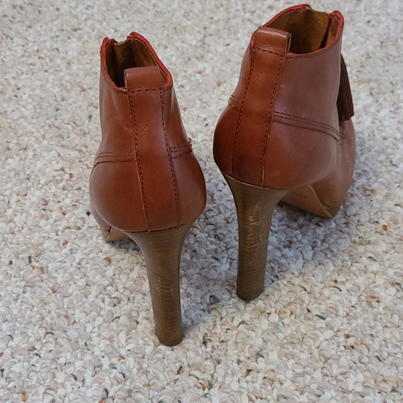 COACH Cary (Q1551) Booties - Picture 2 of 3